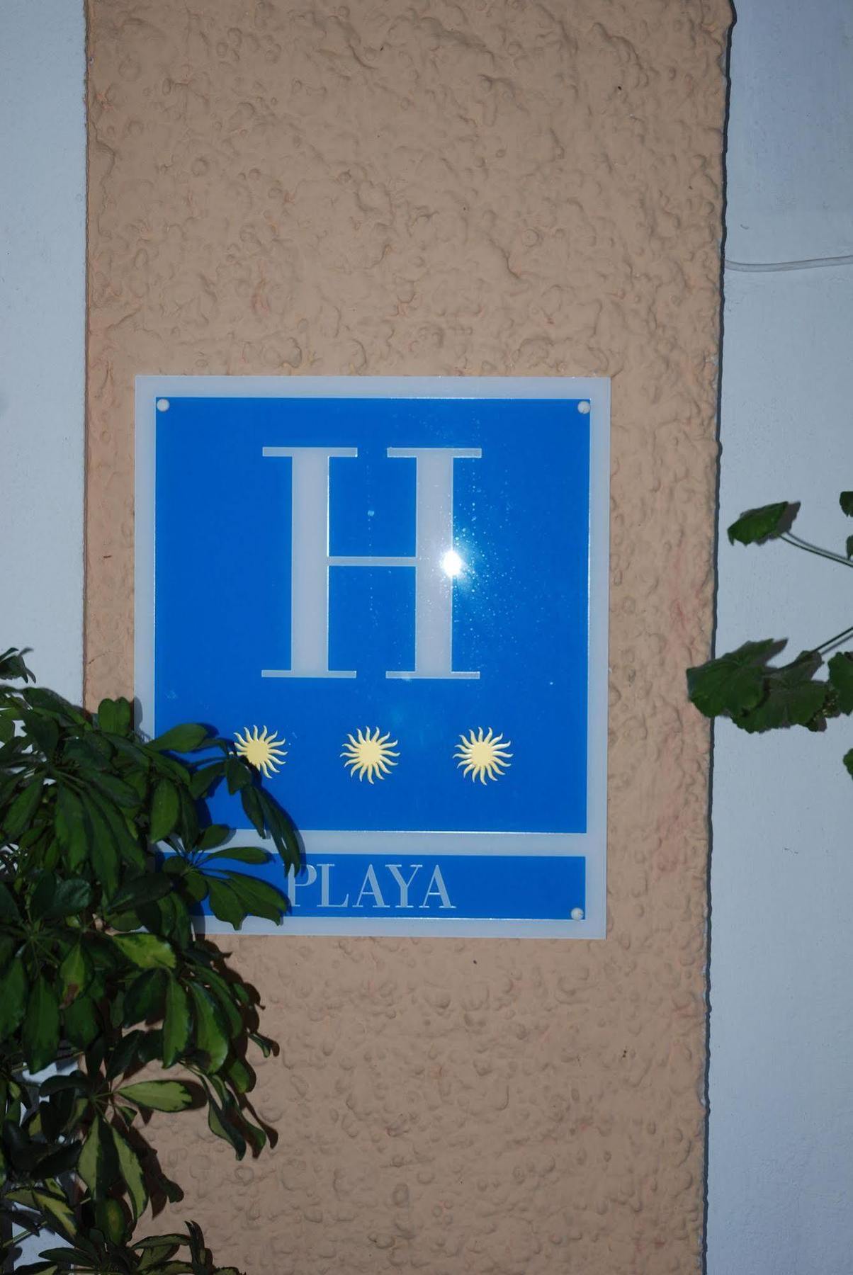 เอล โปโซ Hotel ตอร์เรโมลิโนส ภายนอก รูปภาพ